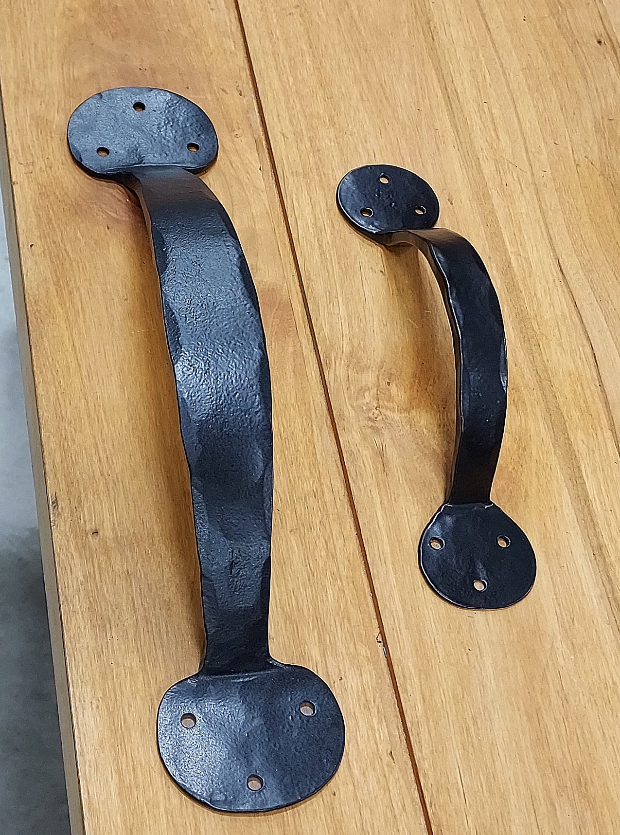 Colonial Bean Style Door Handle - 2 sizes - Wild West Hardware