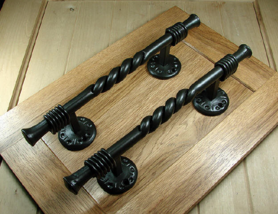 What Size Should Appliance Pulls Be?