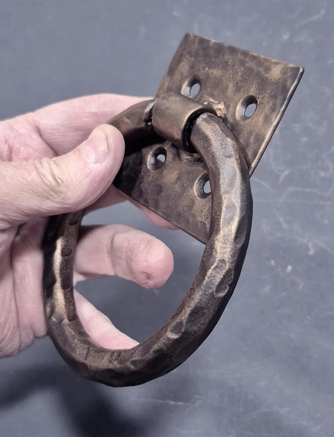 Distressed 4" ring pull with hammered back plate