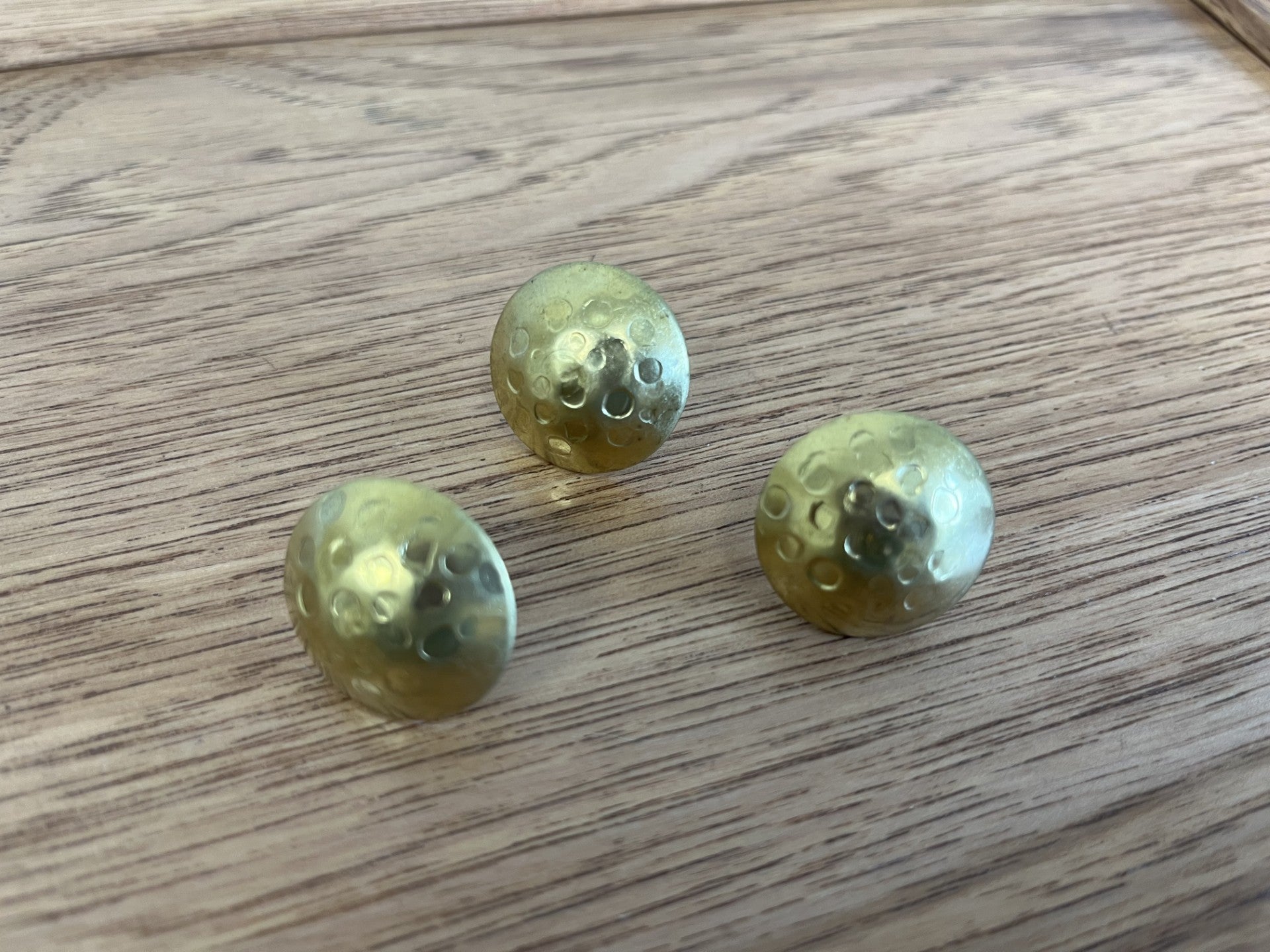CLEARANCE: 20% OFF DISTRESSED STYLE BRASS CLAVOS 1"