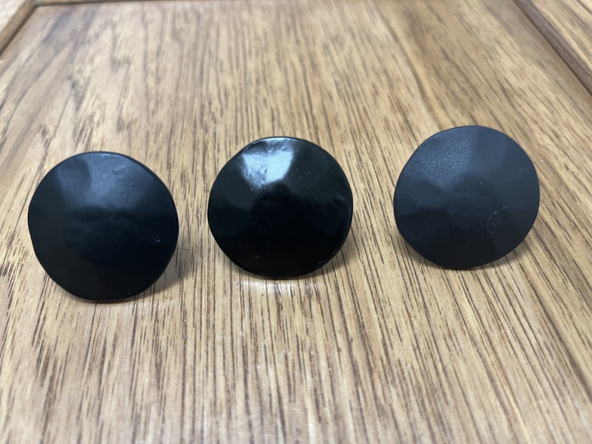 Clearance-Old Style 1 1/4" Round Clavos bpc