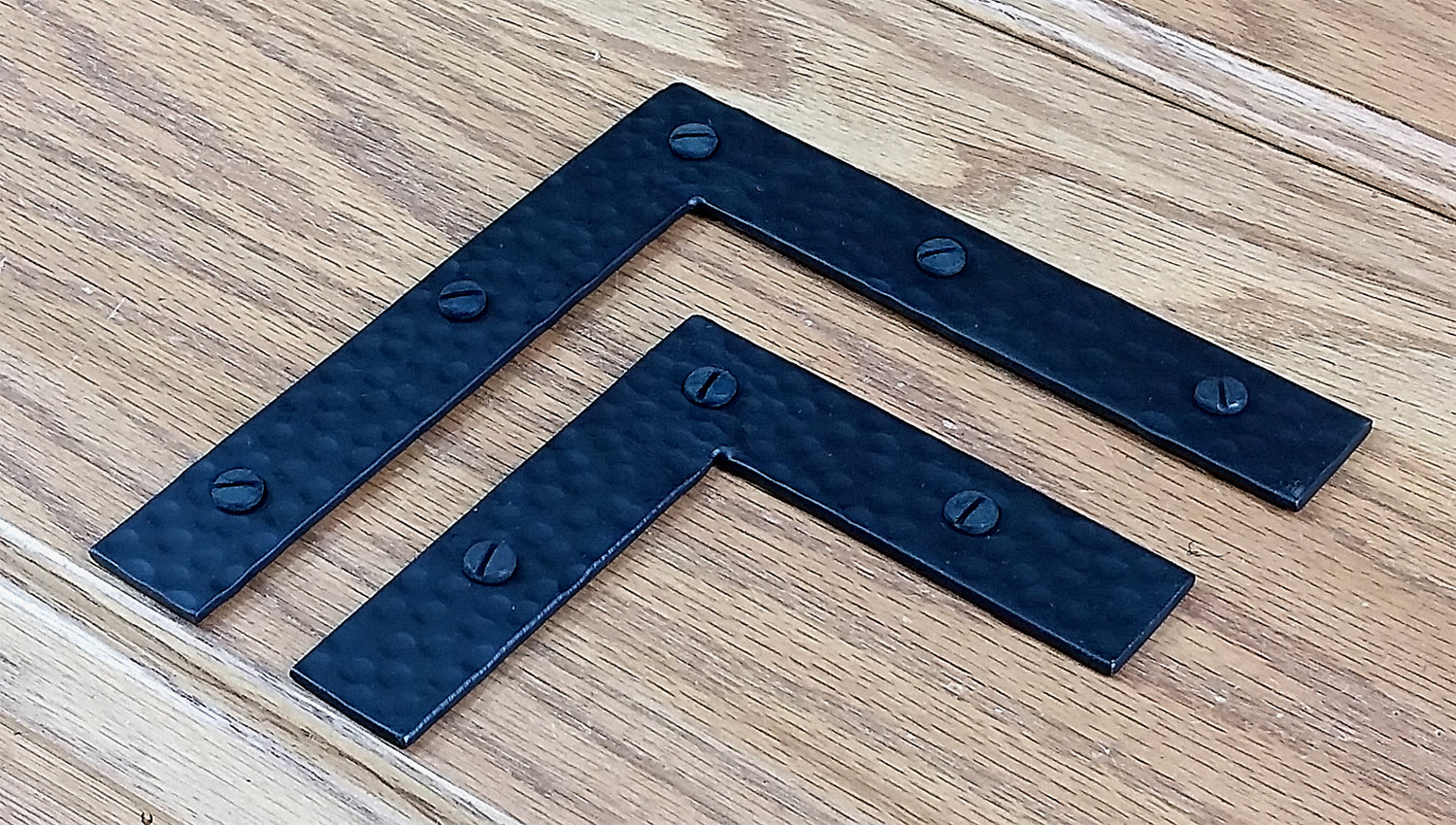 Hand-forged, Rustic L Brackets, Braces 4" and 6" with Square Ends (incl Rustic head screws) - Wild West Hardware
