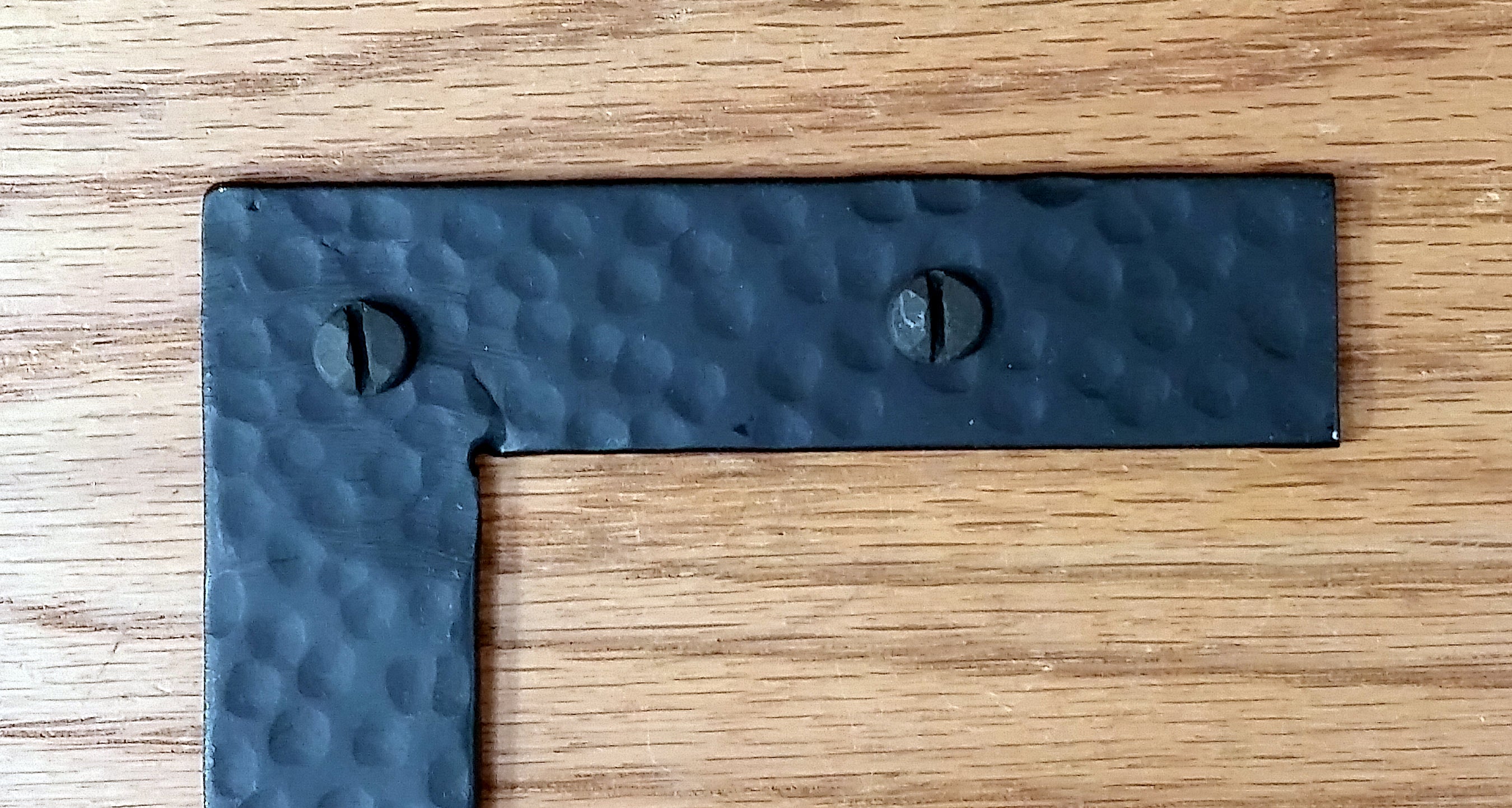 Hand-forged, Rustic L Brackets, Braces 4" and 6" with Square Ends (incl Rustic head screws) - Wild West Hardware