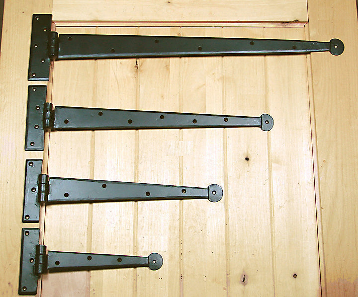 Colonial strap hinges in 4 different sizes