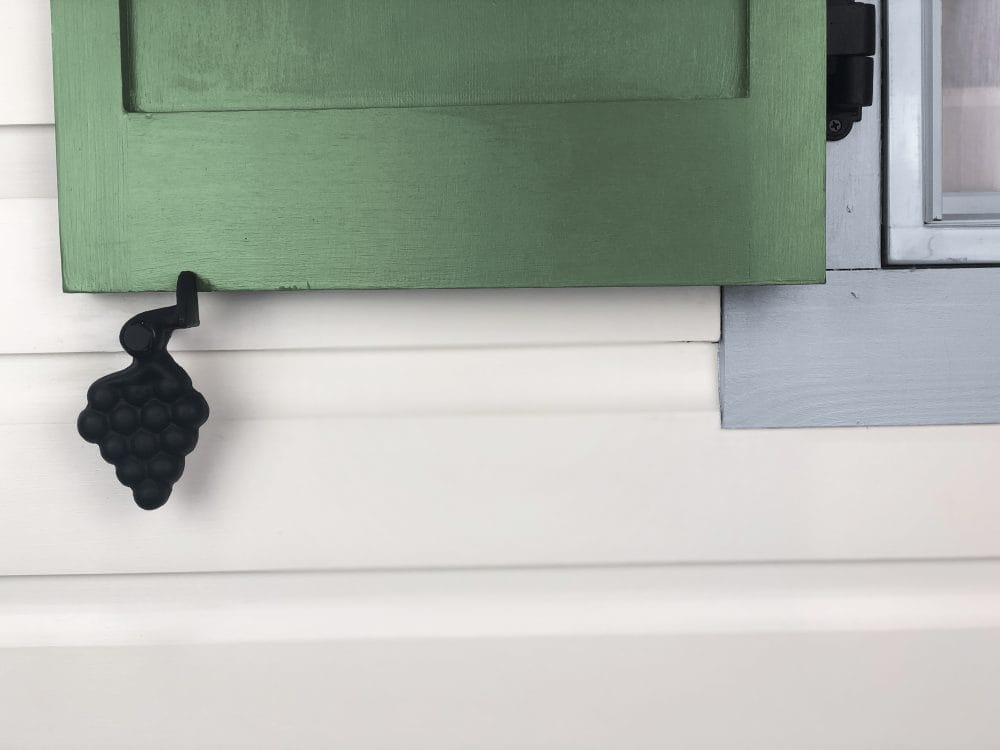 Shutter Dogs Tiebacks - 30L Grape with Lag - 5-1/2 Inch - Black Powder Coat