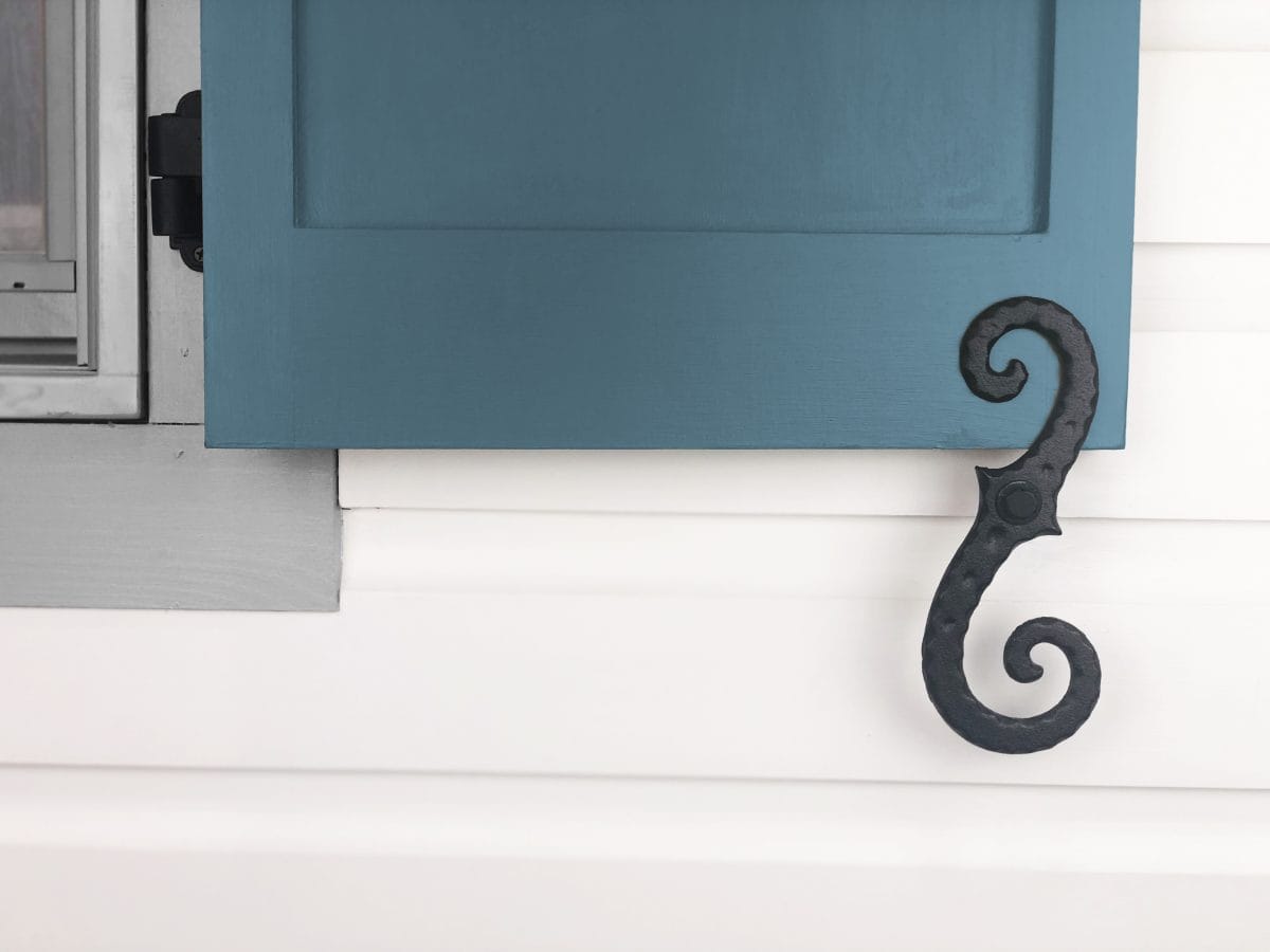 Shutter Dogs Tiebacks - Scroll with Lag Large - 8 Inch - Black Powder Coat