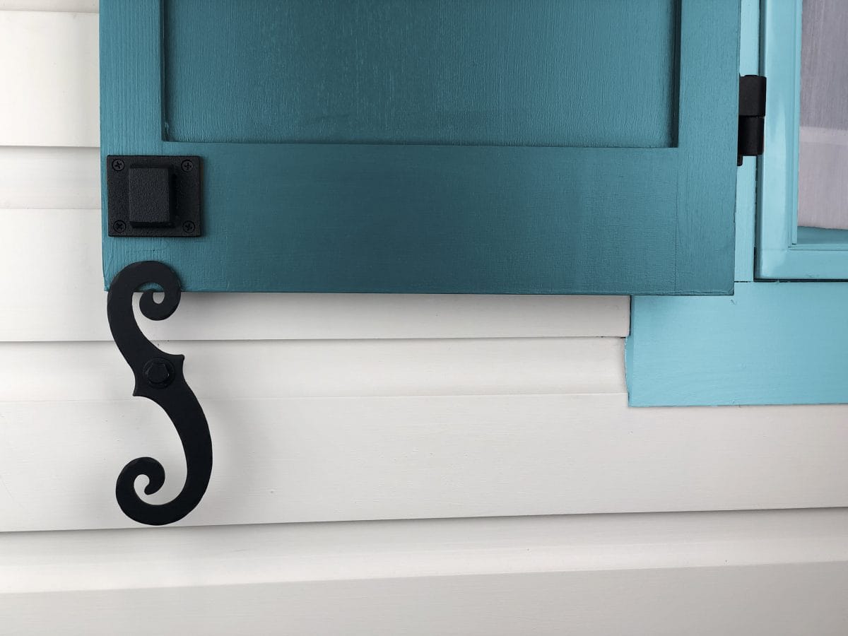 Shutter Dogs Tiebacks - Steel Scroll with Lag, 6-34 Inch, Black Textured Powder Coat