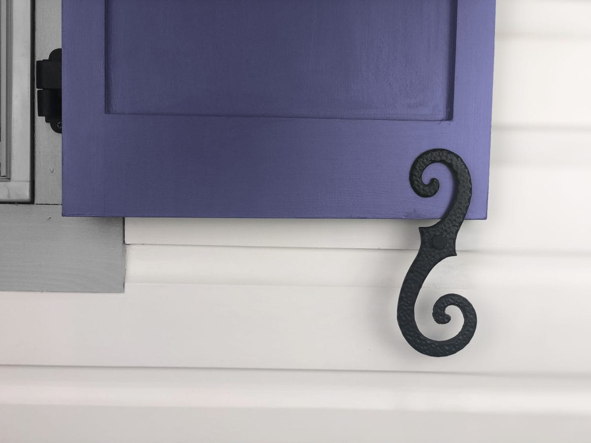 Shutter Dogs Tiebacks - Stippled Scroll with Lag Large - 8 Inch - Black Powder Coat