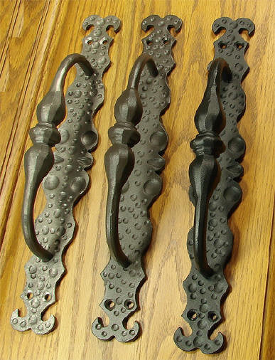 The Tivoli Door Pull - Wild West Hardware