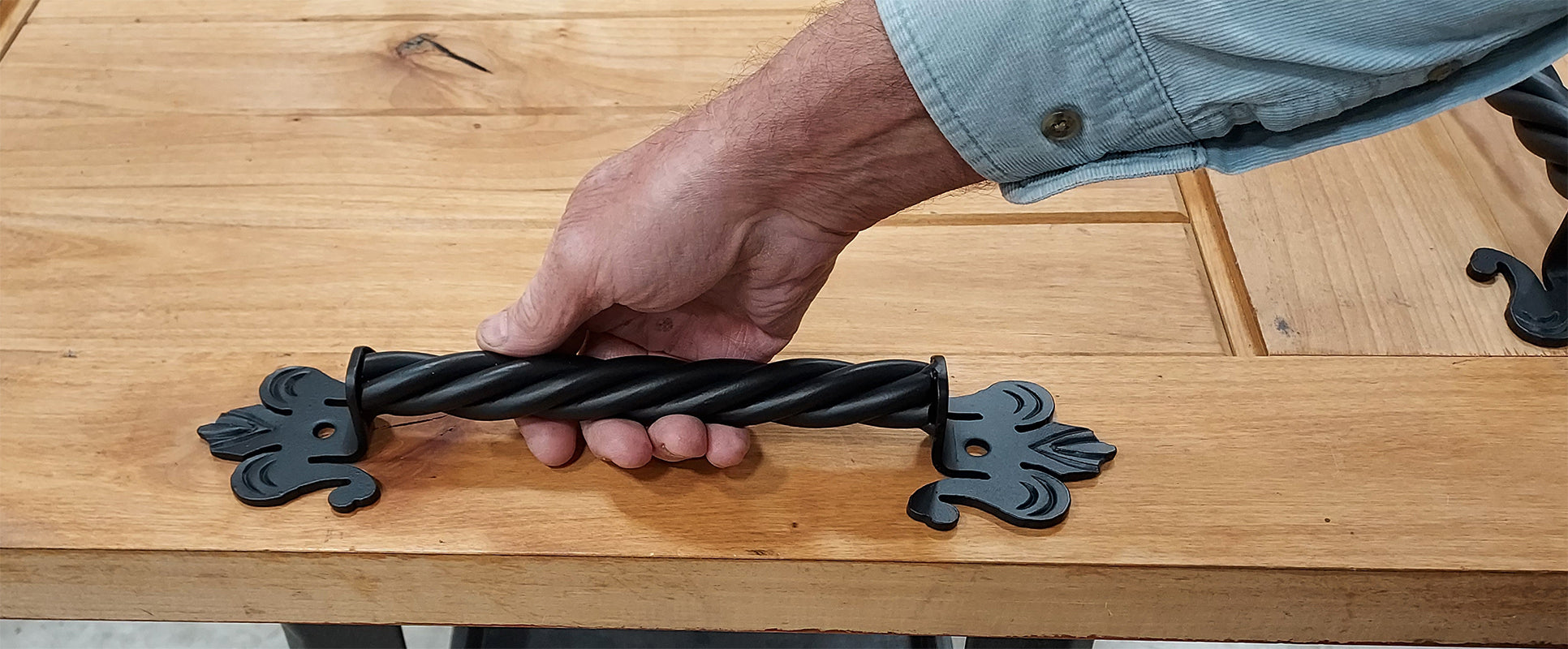 Twisted strand iron barn door handle with Fleur De Lis mounting plates - 8" handle - Wild West Hardware
