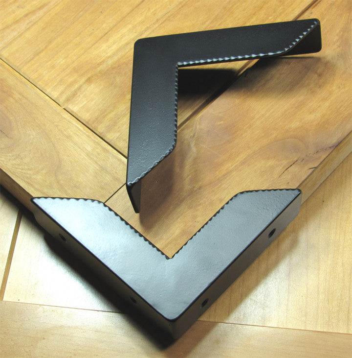 Rustic Decorative Corner Protector with notched edge - Wild West Hardware